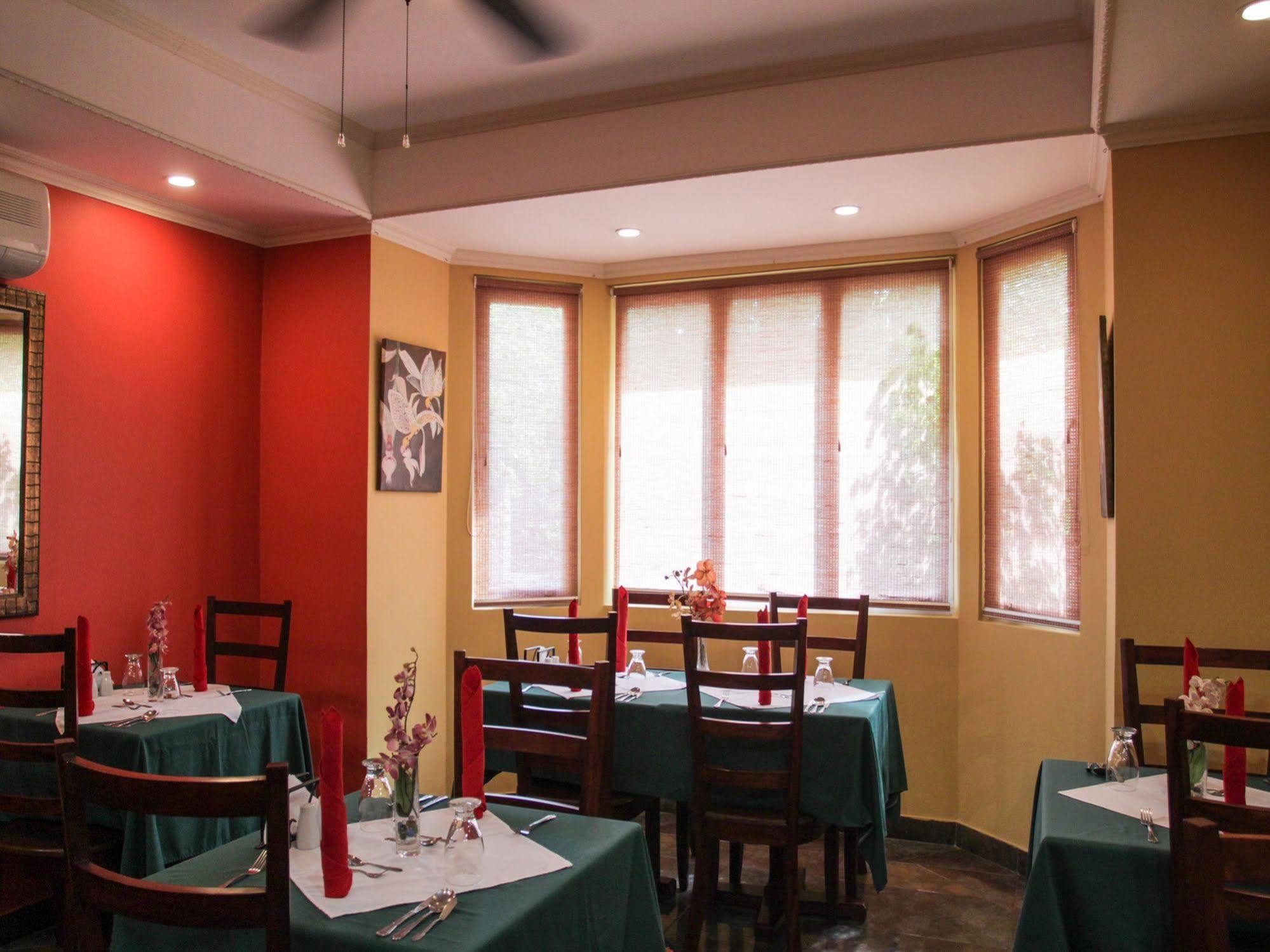 L'Orchidee Boutique Hotel Belmont Екстер'єр фото